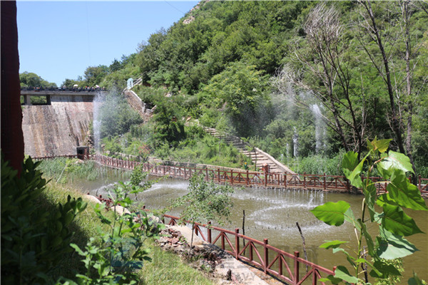 “荷風送香氣，竹露滴清響”洛陽隆中重工2019年度員工旅游活動--登封大熊山仙人谷一日游